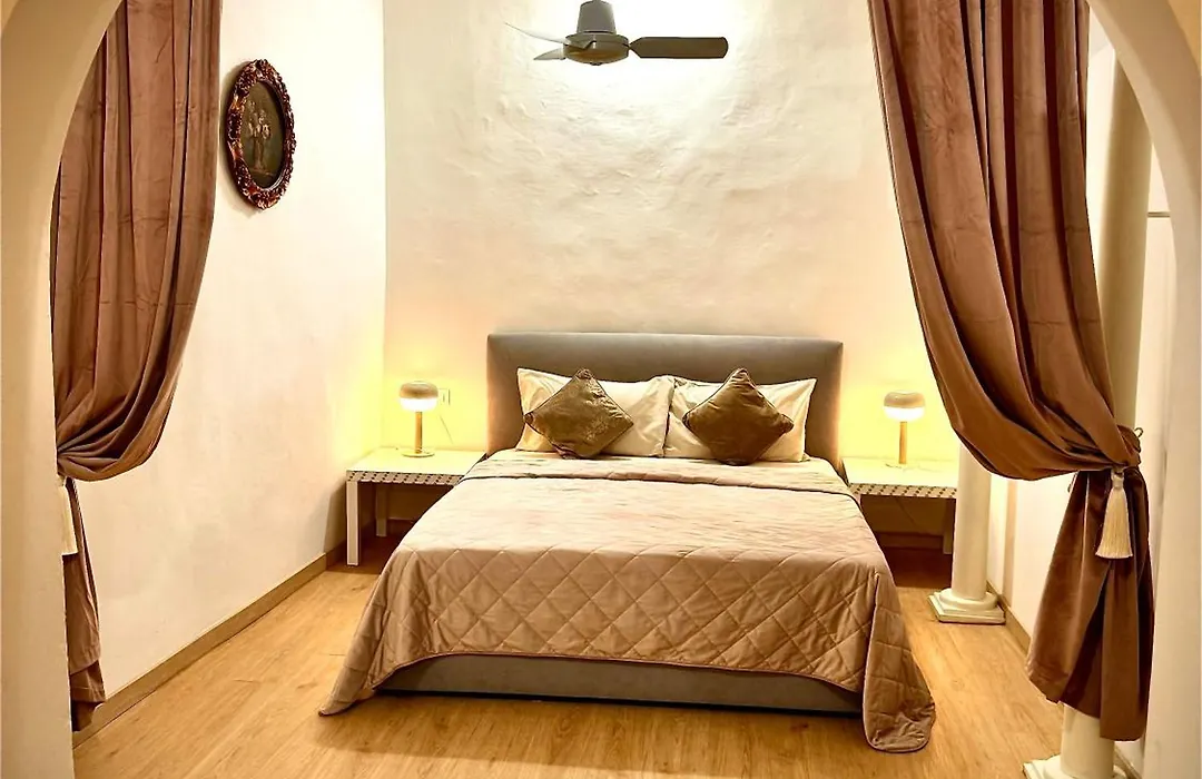 Lovely And Cozy Central Apartment In The Best Position-1